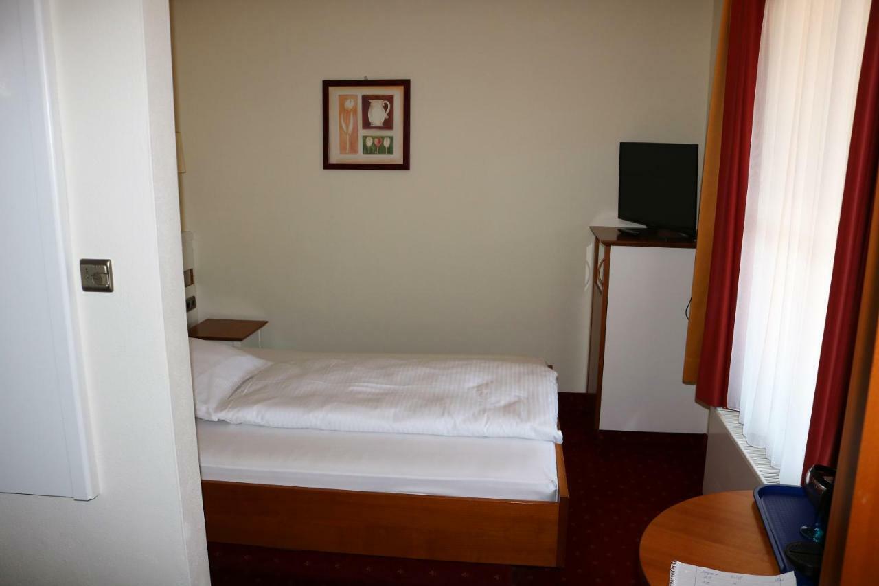 Seehotel Pegasus Herrsching am Ammersee Exterior photo